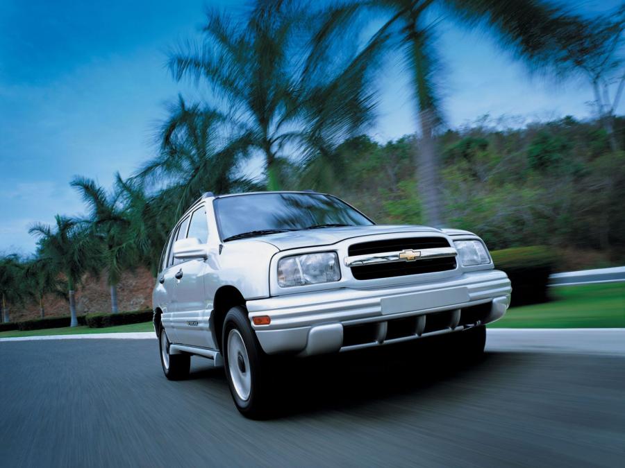  Chevrolet Tracker 1999 года  (фото 19 из 22)